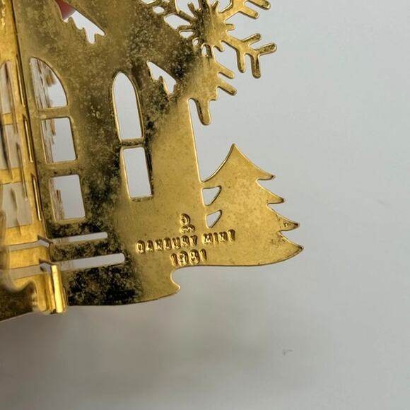 VTG Danbury Mint 1981 Gold Plated Christmas Tree Ornament The County Church - Picture 2 of 6